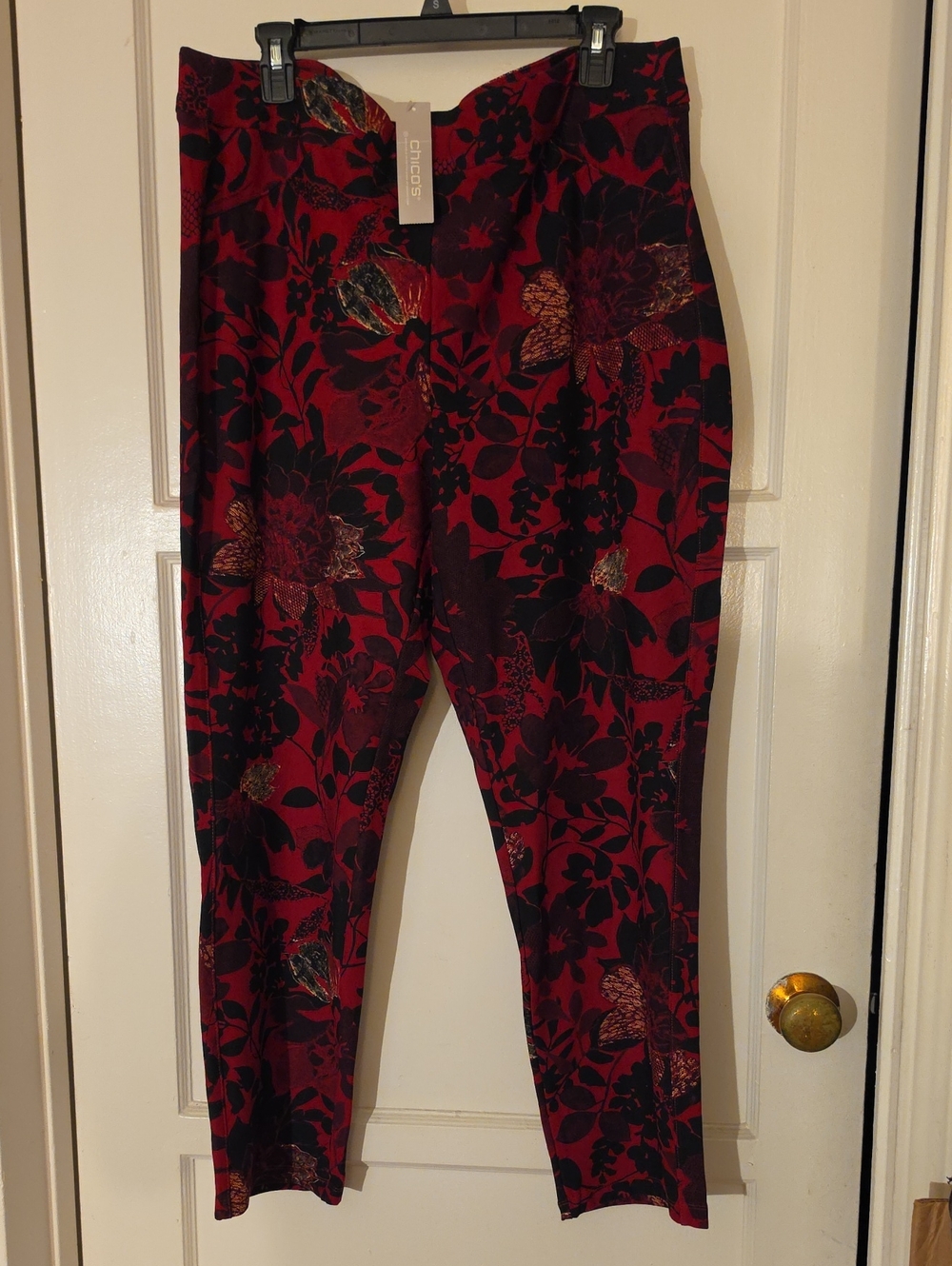 Chico's Travelers Fire Blooms Crepe Pants Size 3 / XL